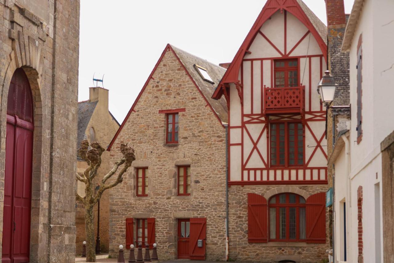 Gites De Lauvergnac - Maisons 2 Ch, 2 Sdb Ла Тюрбал Екстериор снимка